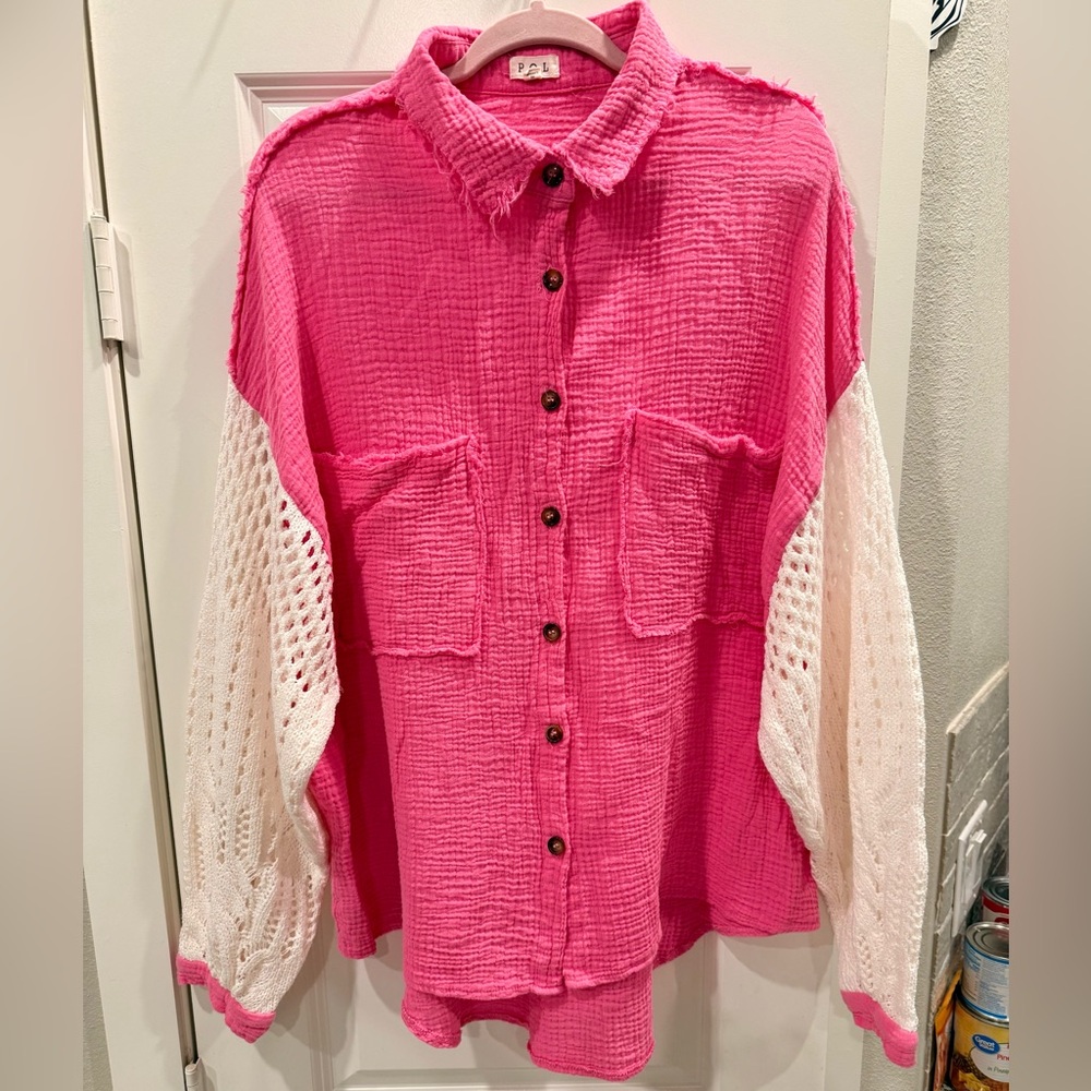 POL Pink Button-Down Cool Gauze Shirt Cream Crochet Sleeves. New No Tags Size L